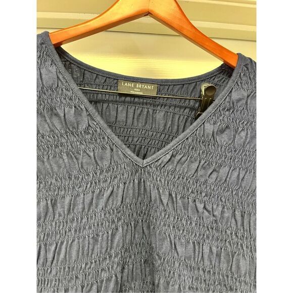 Lane Bryant Navy Smocked Cap Flutter Sleeve Top sz 22/24 - Picture 3 of 7